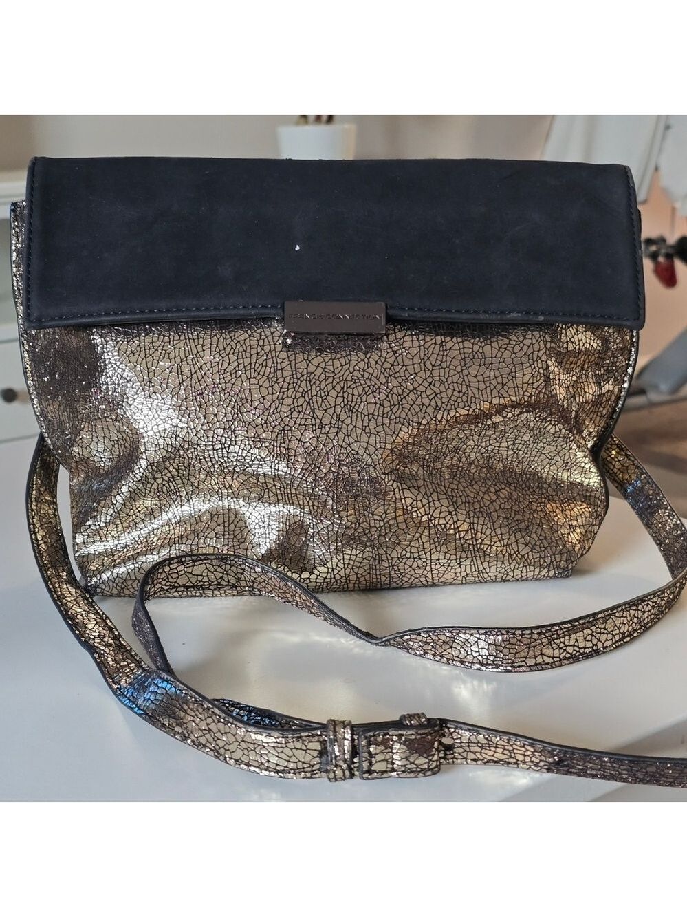 French Connection Elegant Leather Black and Gold Women's Bag